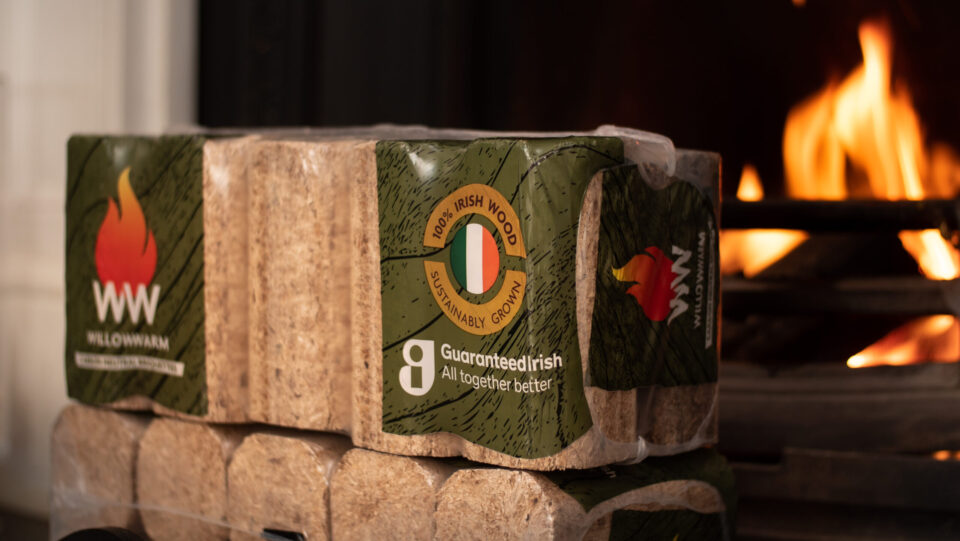 WillowWarm Carbon Neutral Wood Briquettes (10 Per Pack) - Image 3